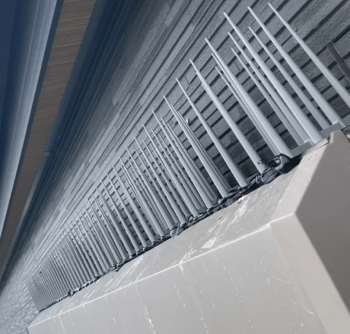 スパイク（剣山）の設置