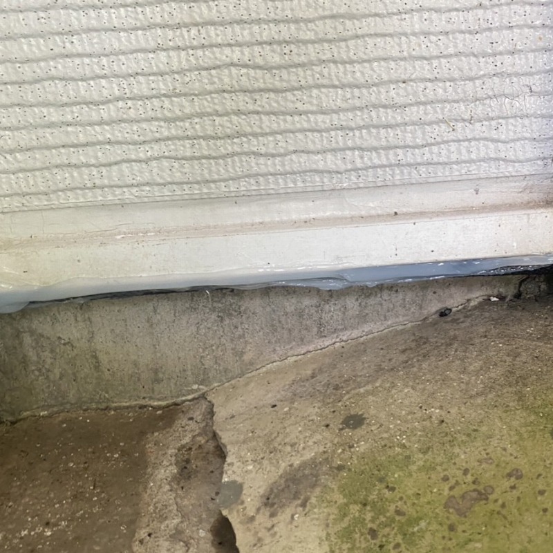 外壁のすき間を封鎖