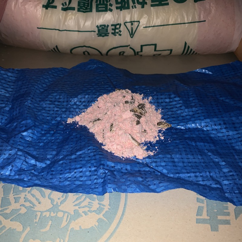 殺鼠剤を設置した様子