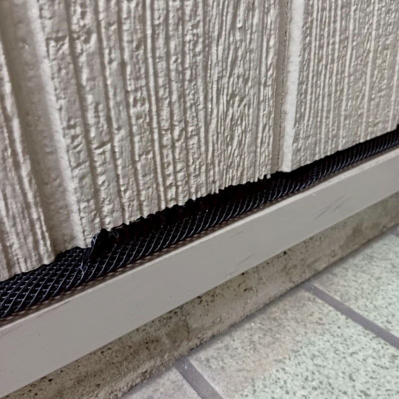 外壁下のすき間を封鎖