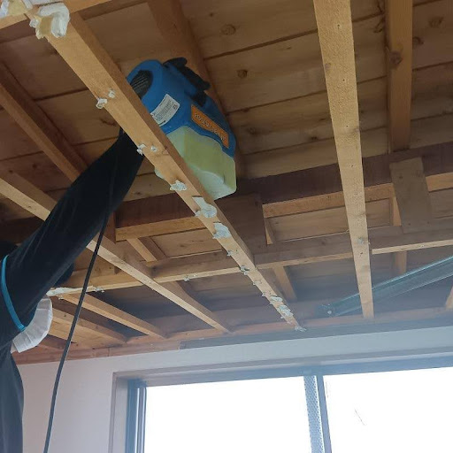 噴霧器での忌避剤散布