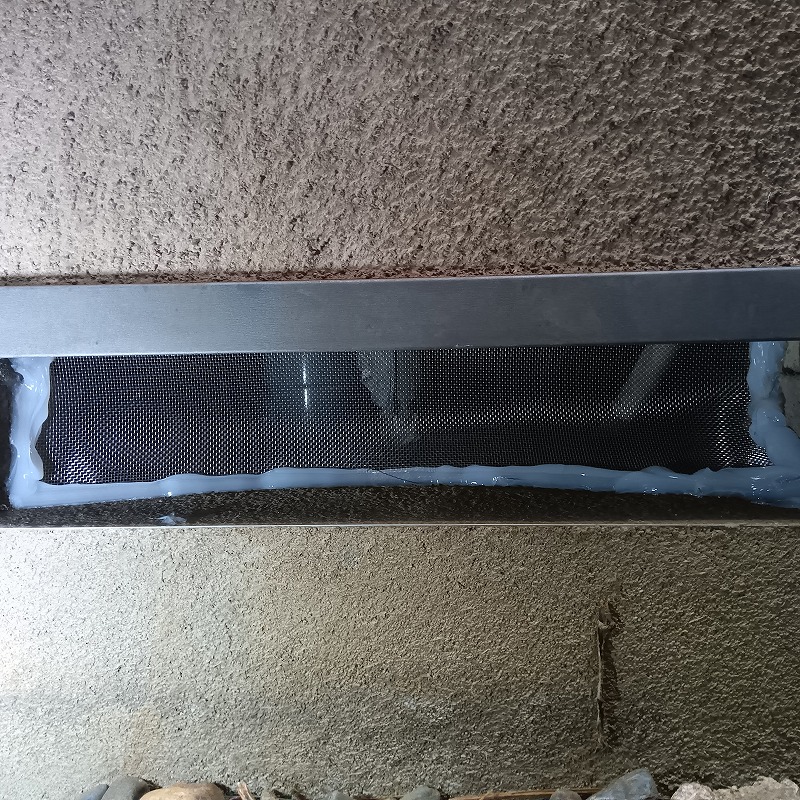 床下のすき間を封鎖