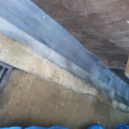 侵入防止ネットを設置した様子