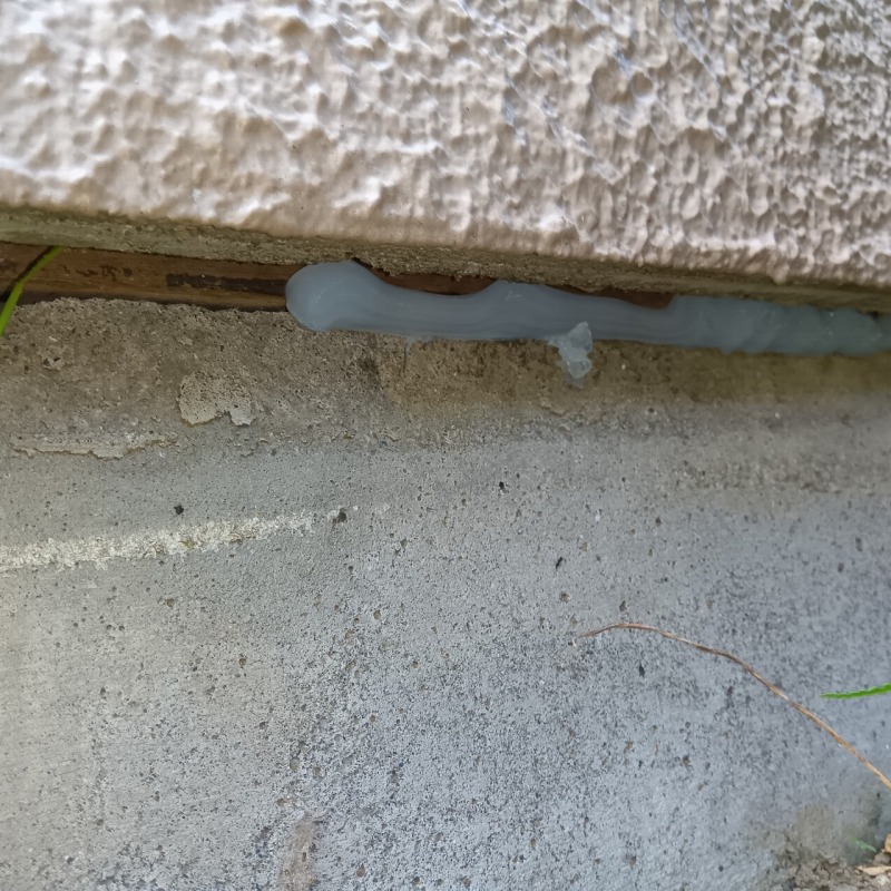 基礎部分のすき間を封鎖