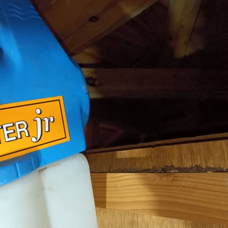 除菌・殺虫剤散布の様子