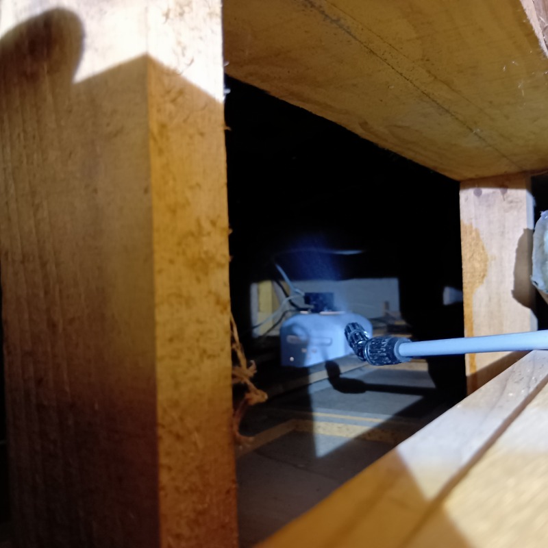 除菌・殺虫剤を散布