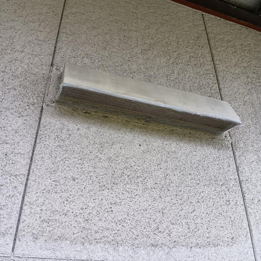 コウモリの侵入口を封鎖した様子