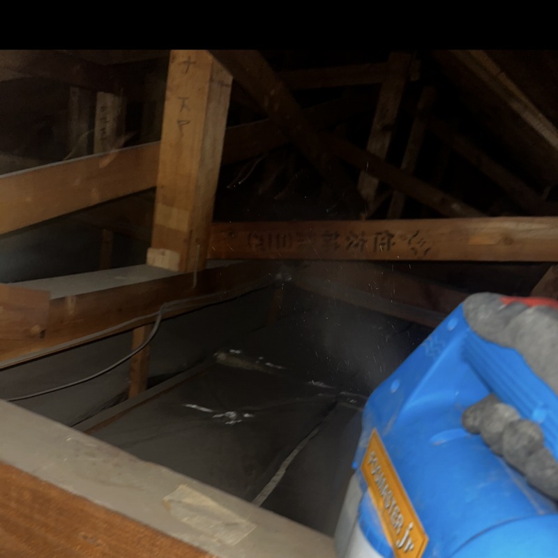 除菌・殺虫剤を散布