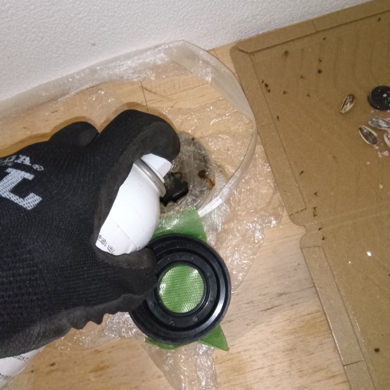 排水口に忌避剤を散布