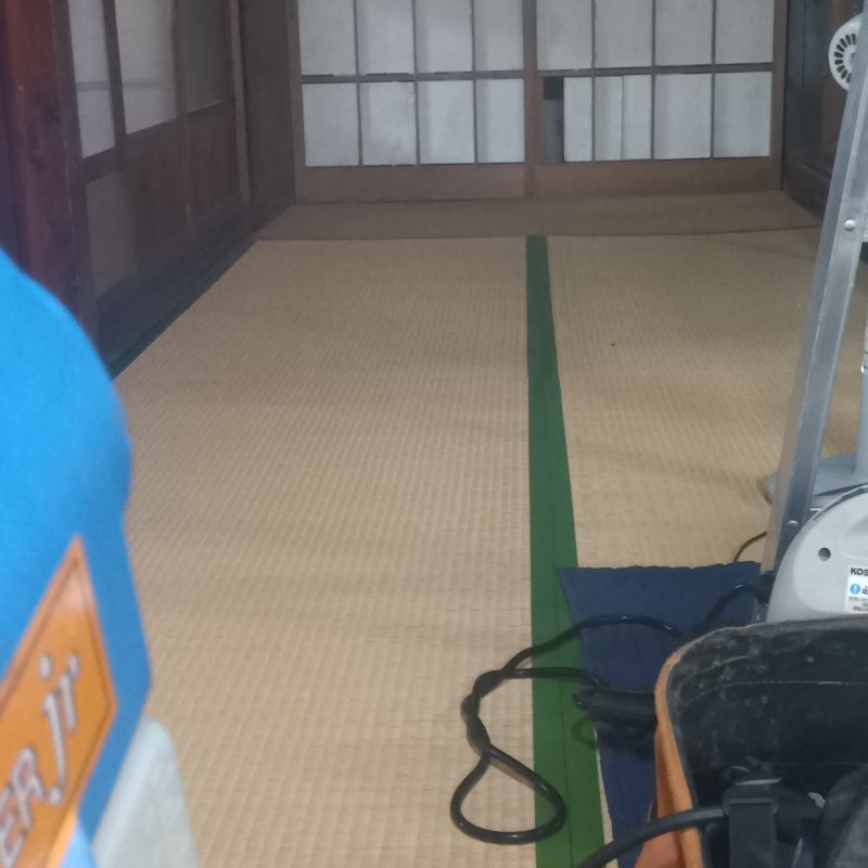 室内に除菌・殺虫剤を散布