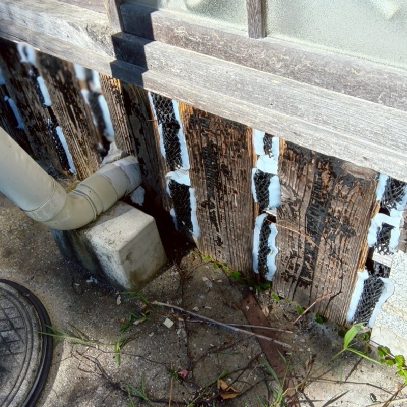 基礎部分のすき間を封鎖