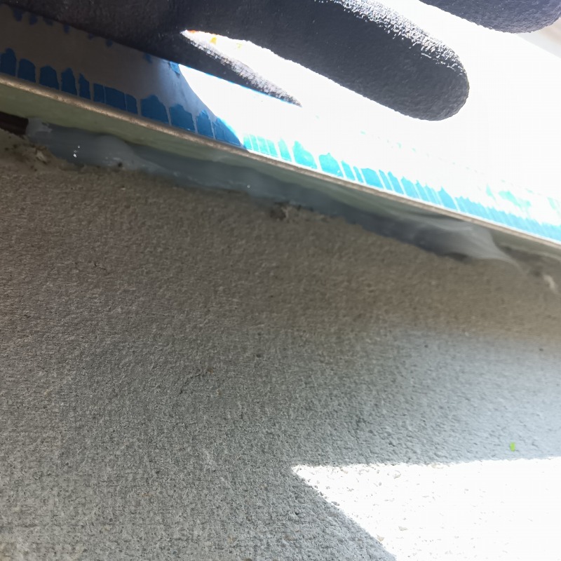 外壁のすき間を封鎖