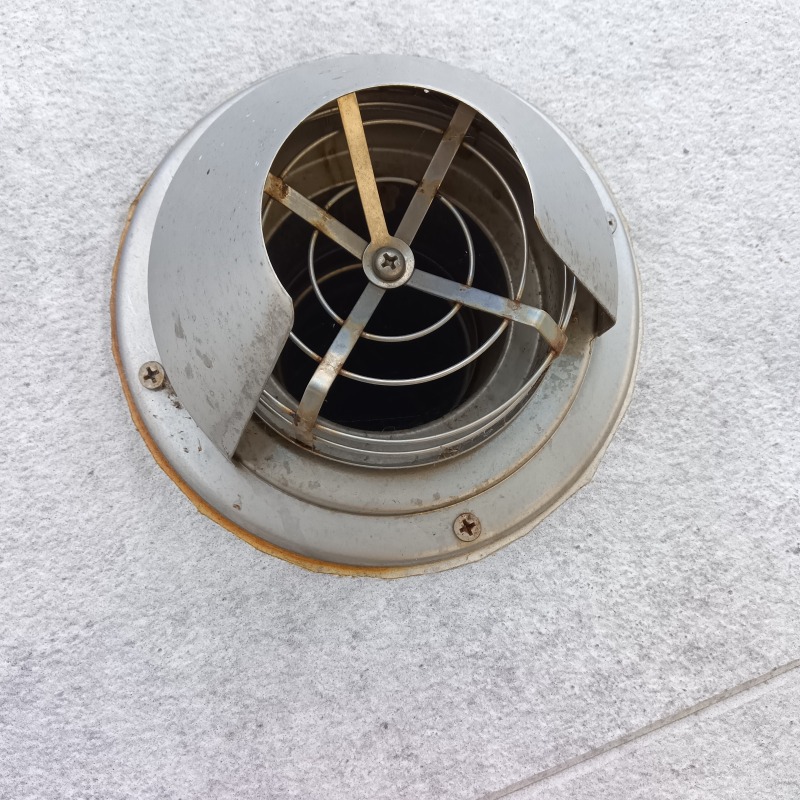 コウモリ駆除の施工事例（新潟県長岡市稲保南）