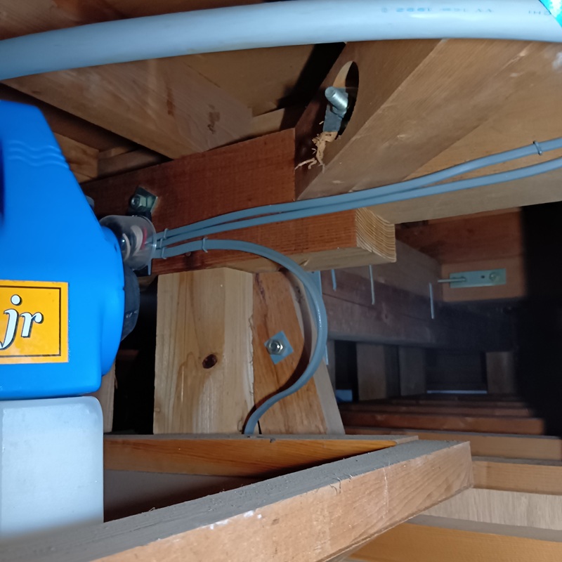 除菌・殺虫剤を散布