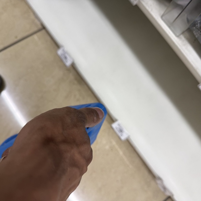 除菌・消臭剤散布の様子