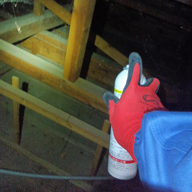 忌避剤散布の様子