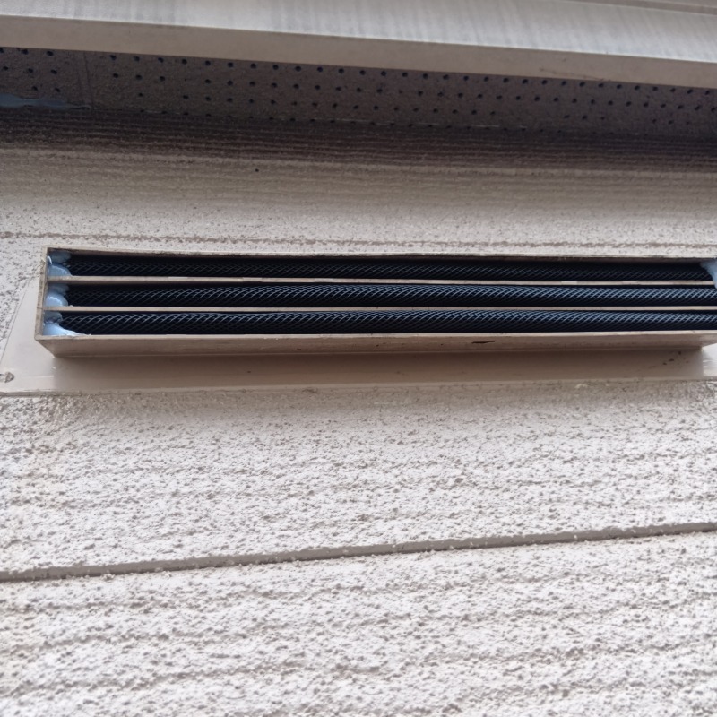 通気口にネットを設置