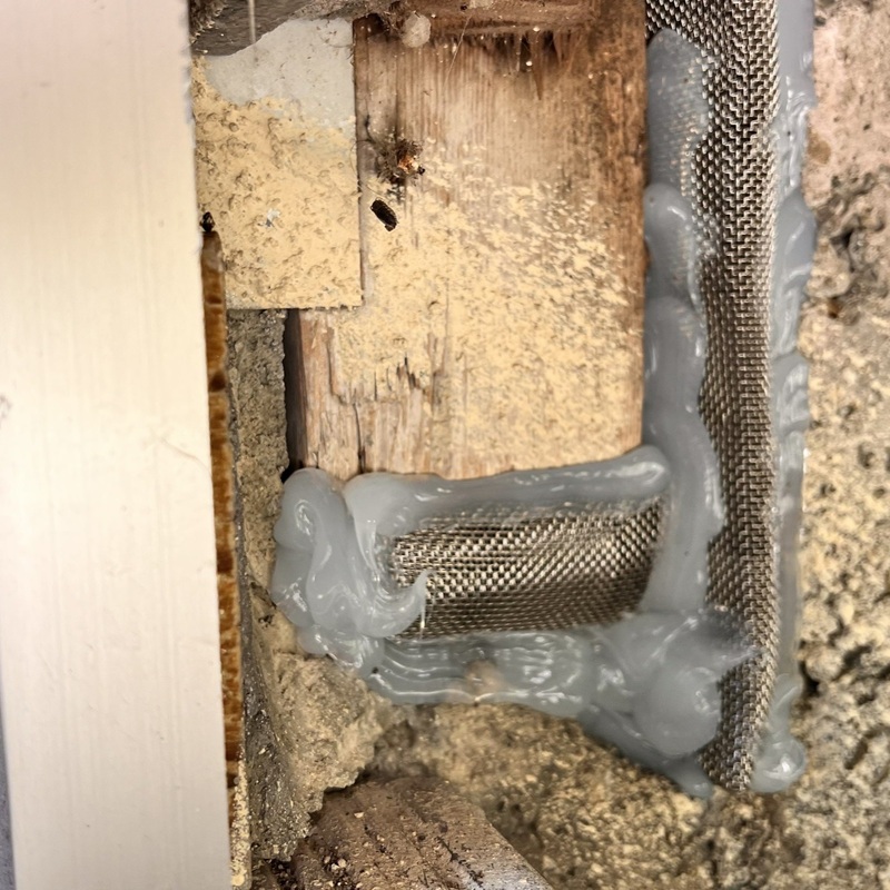 外壁のすき間を封鎖