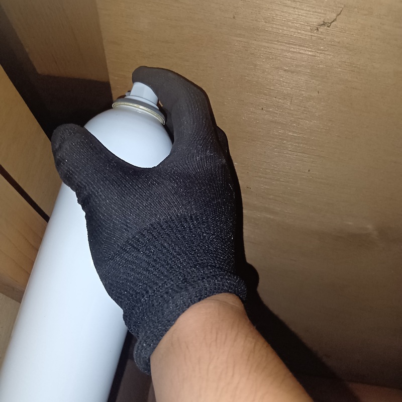 忌避剤散布の様子