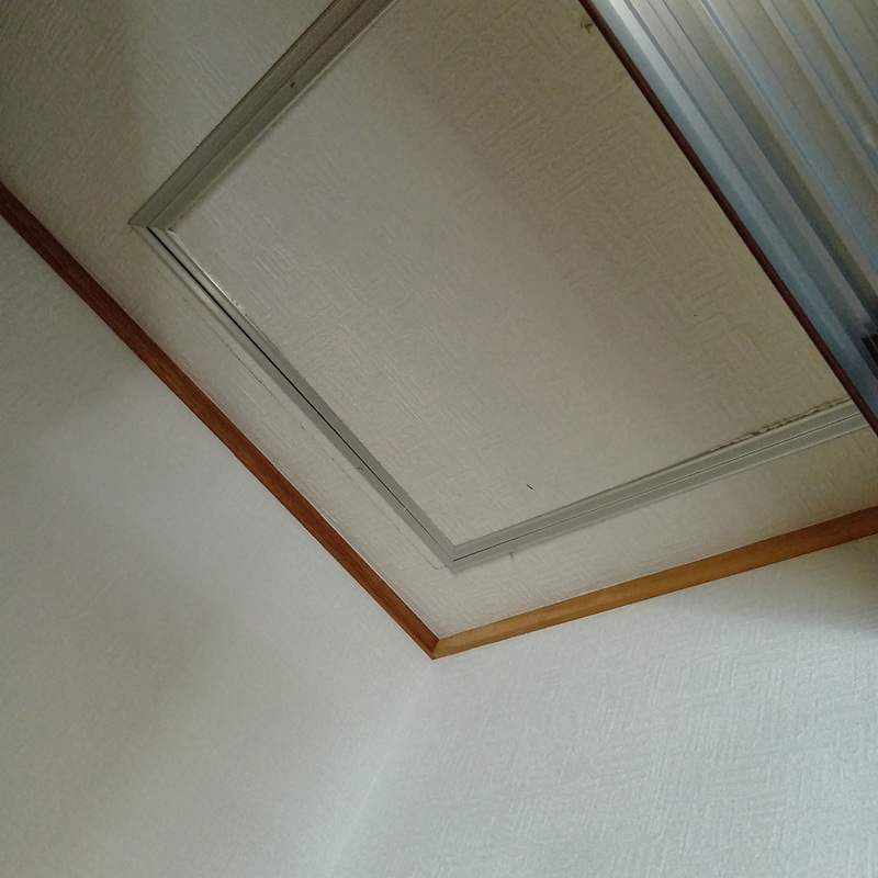 天井に作成した点検口