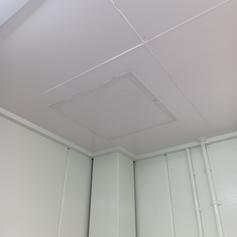 天井に作成した点検口