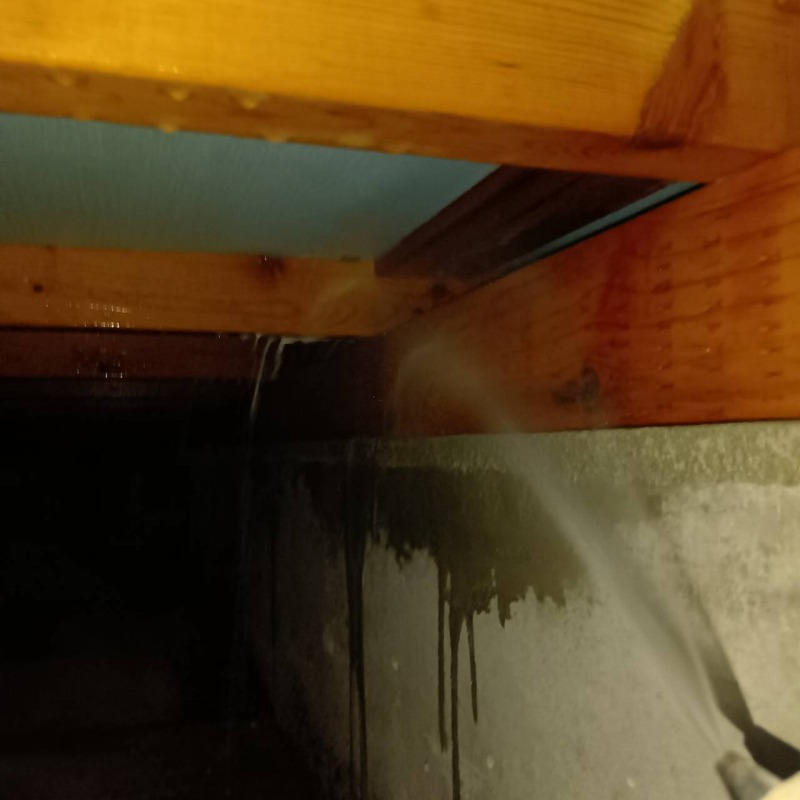 築年数25年のシロアリ駆除の施工事例（愛媛県松山市道後樋又）