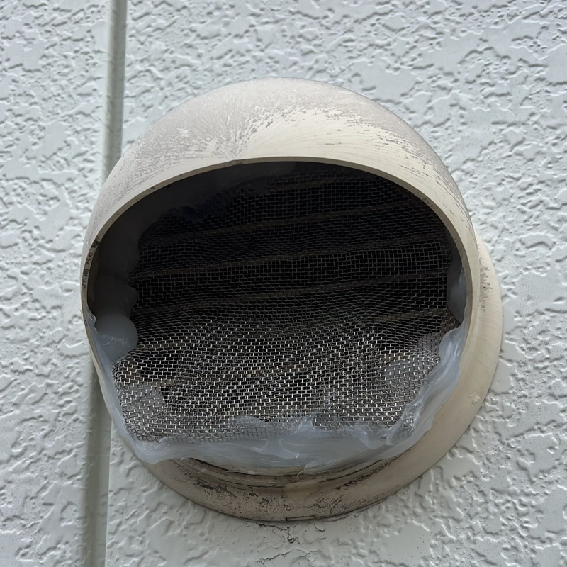 金網を設置した排気口