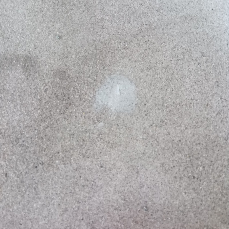 穴を開けた箇所を修復した様子