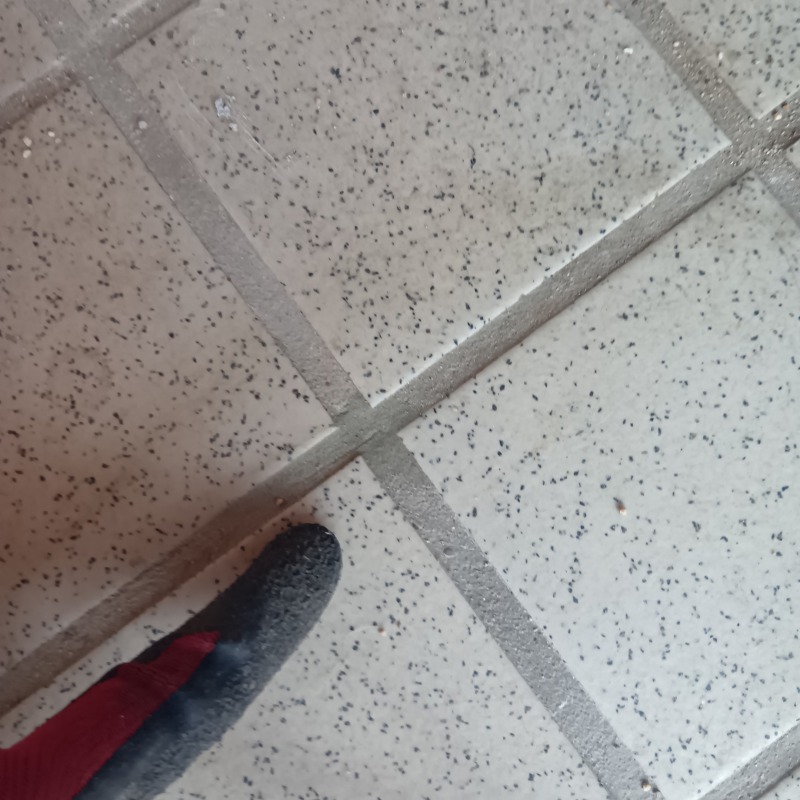 穴を開けた箇所を修復した様子