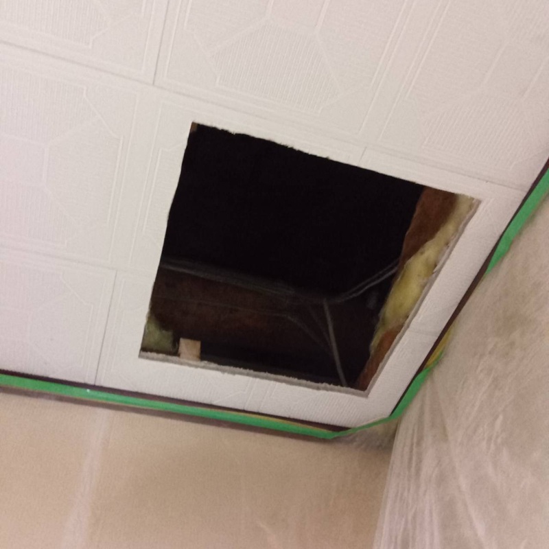 天井に作成した点検口