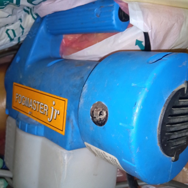 除菌・殺虫剤を散布