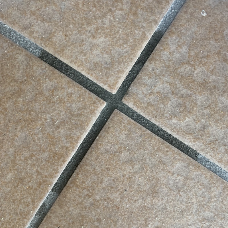 穴を開けた箇所を修復した様子