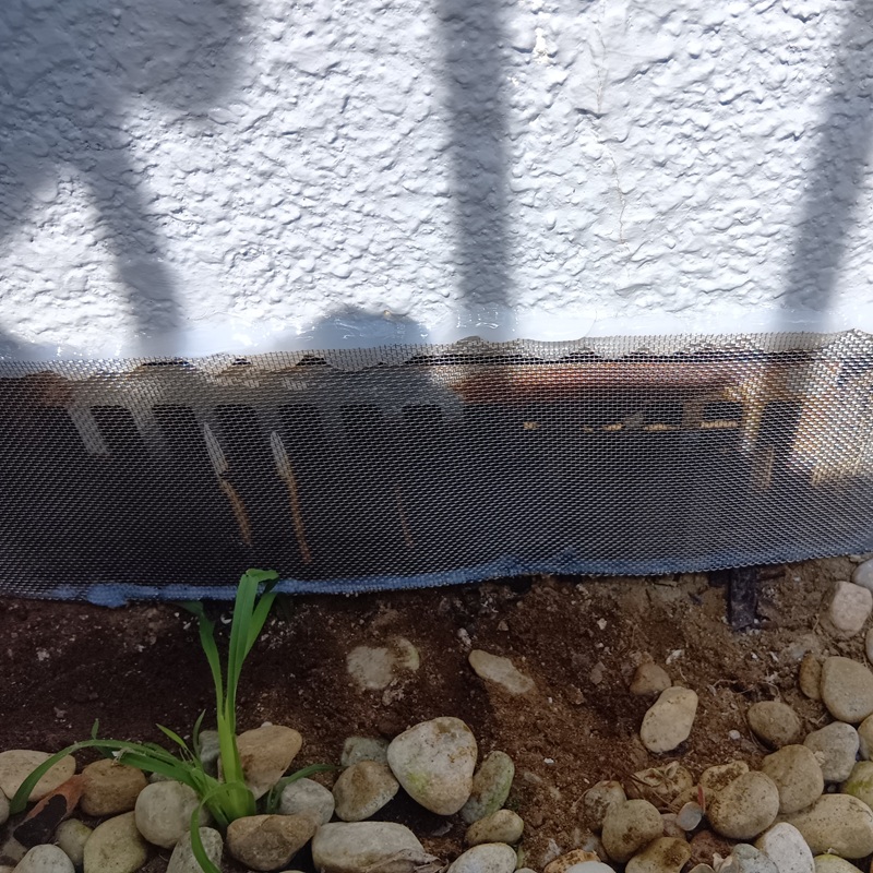 床下通気口を封鎖