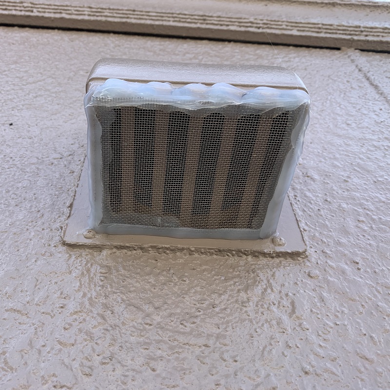 換気扇をネットで封鎖