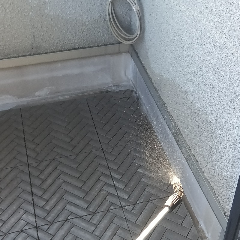 フン害のあった箇所を除菌