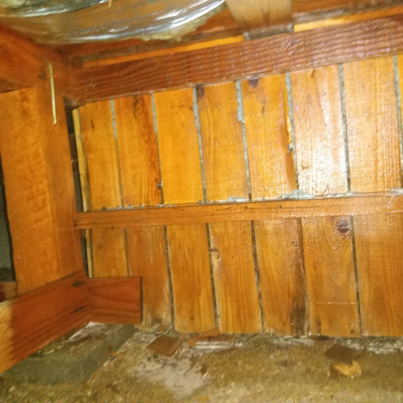 築年数33年のシロアリ駆除の施工事例（福島県福島市南沢又字東谷地）