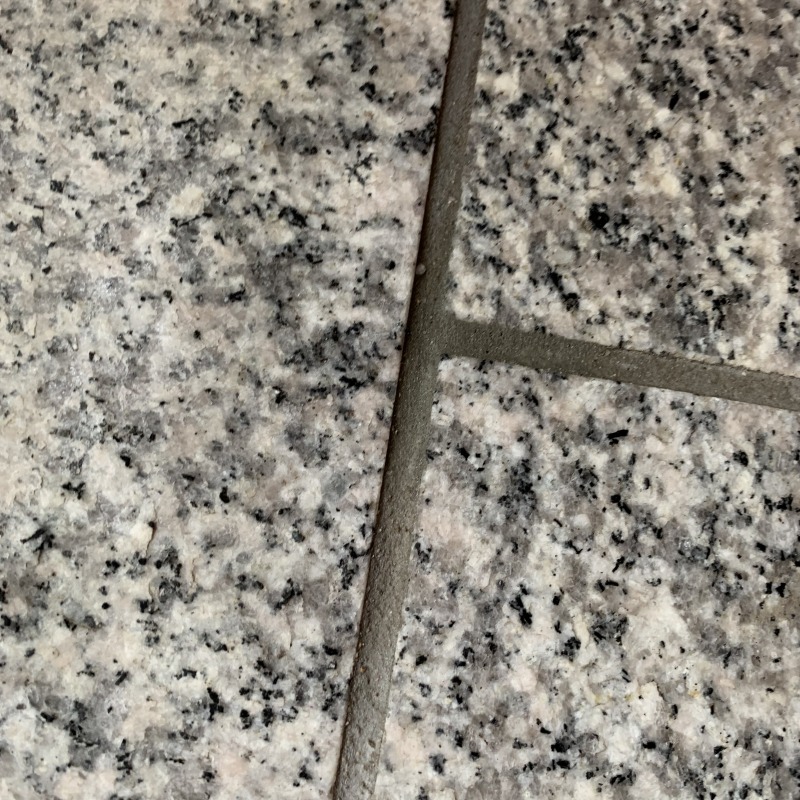 穴をふさいだ様子