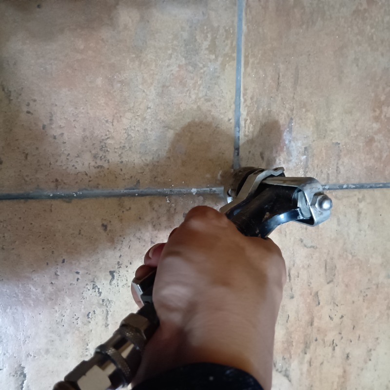 穿孔処理の様子