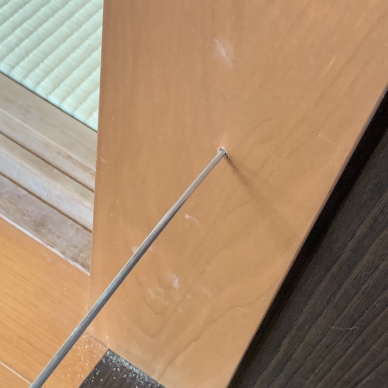 室内木部の穿孔処理の様子