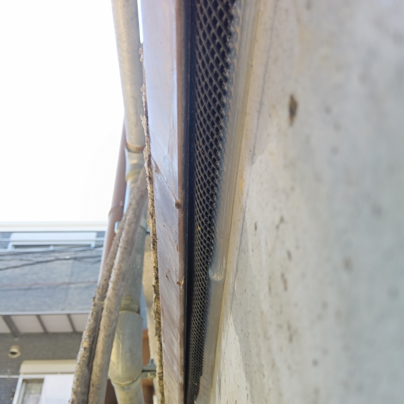 外壁のすき間を封鎖