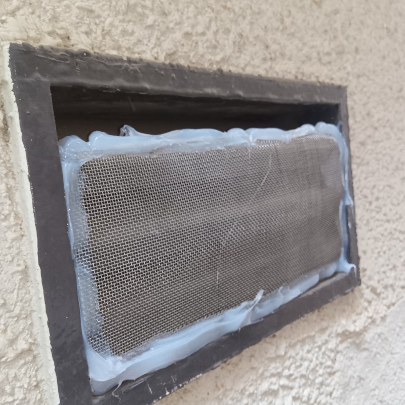 床下換気口を封鎖