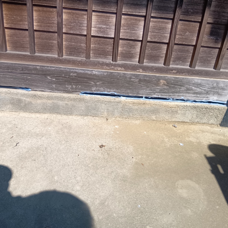 基礎部分のすき間を封鎖