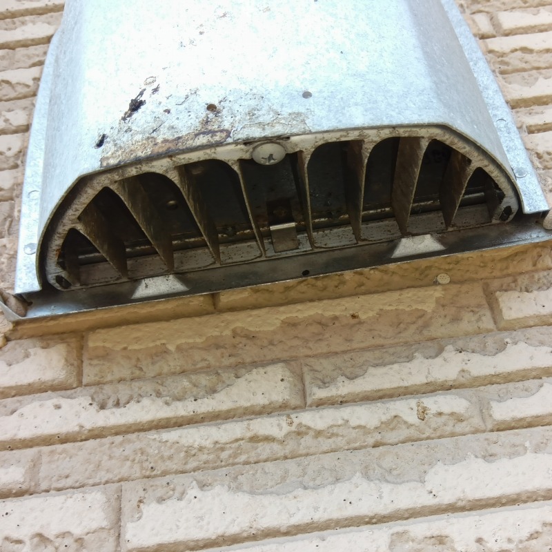 侵入口になっていた換気口の開口部