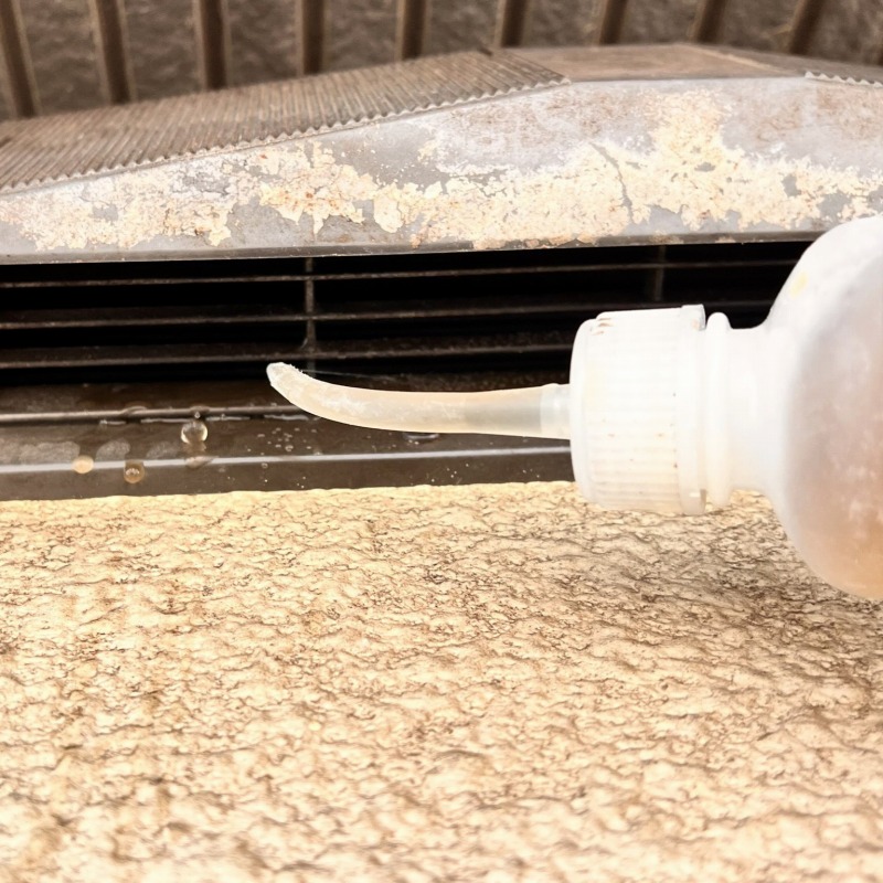 フン汚れを清掃・除菌