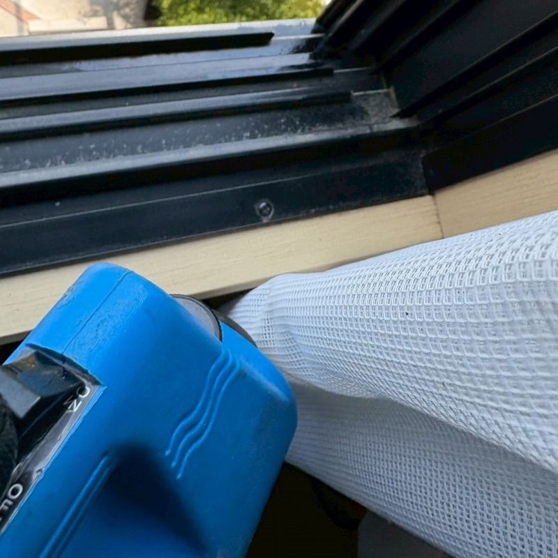 噴霧器で薬剤を散布