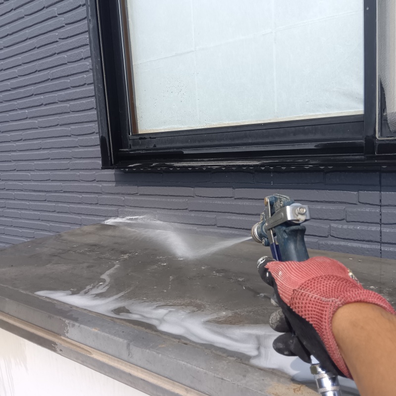 ひさしの上を清掃・除菌