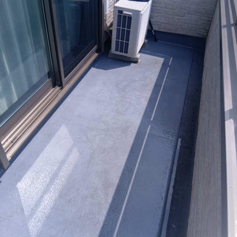 清掃が完了したベランダ