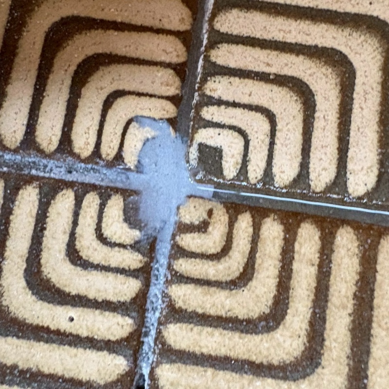 穴を開けた箇所を修復した様子