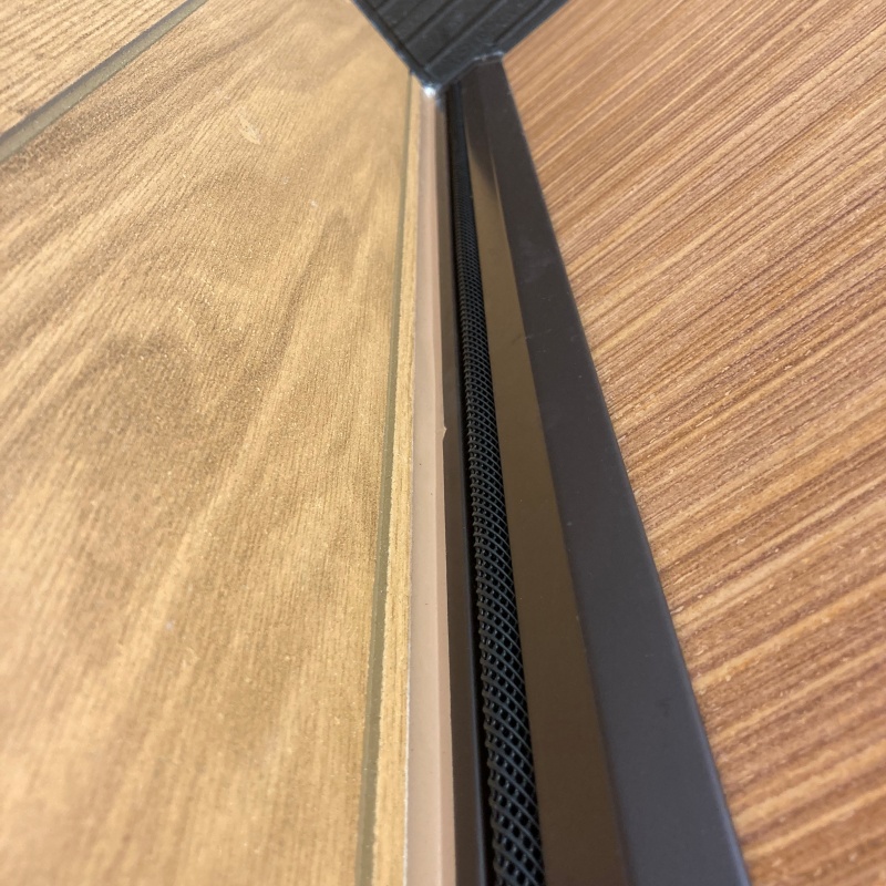 外壁のすき間を封鎖