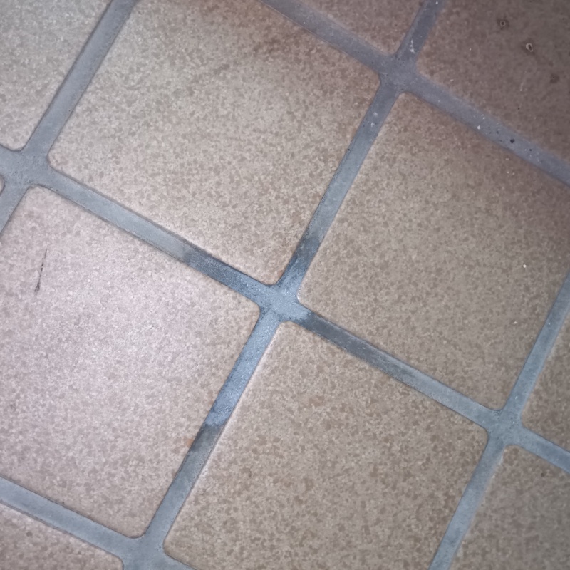 穴を開けた箇所を修復した様子